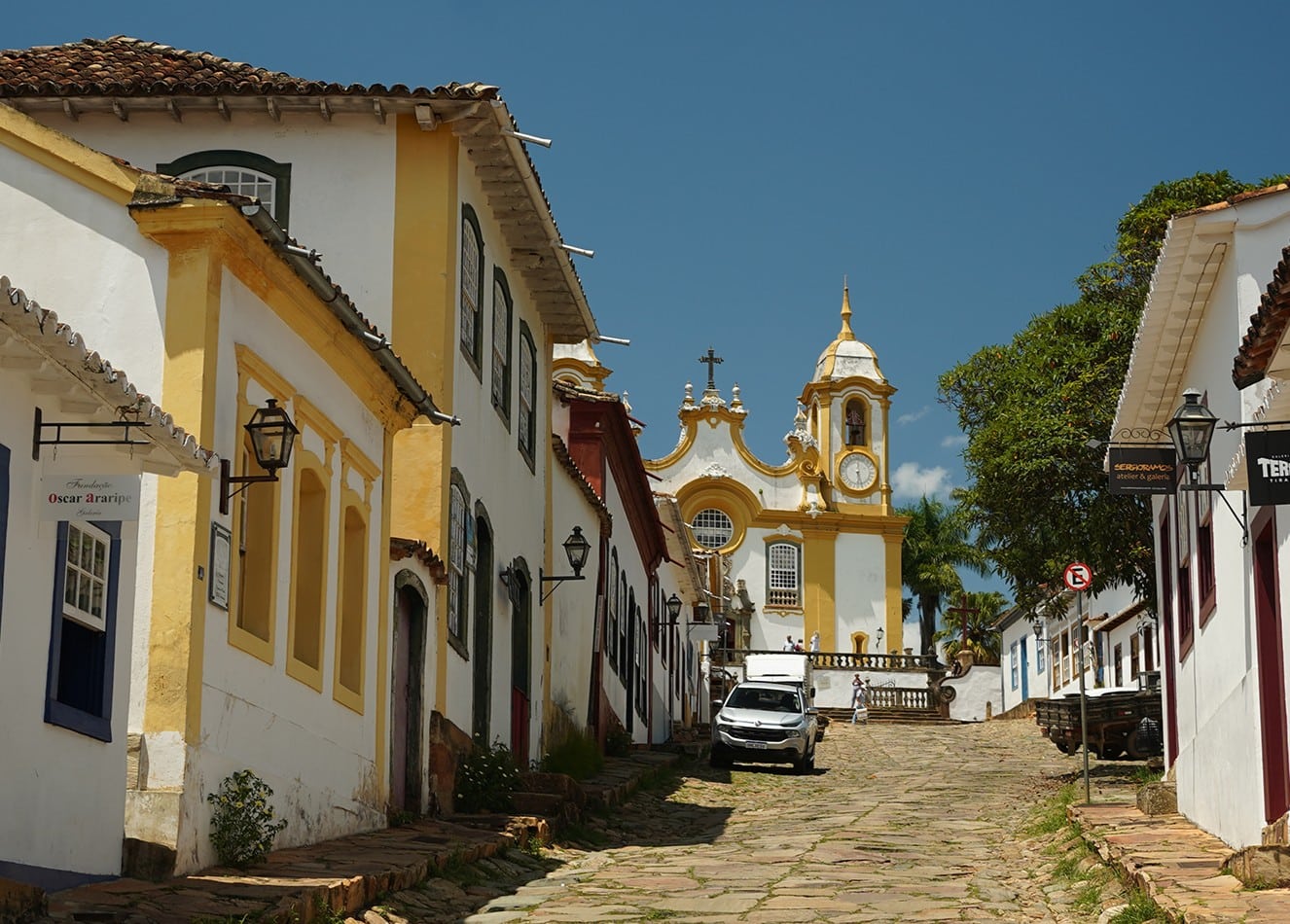 tiradentes-brazil-street